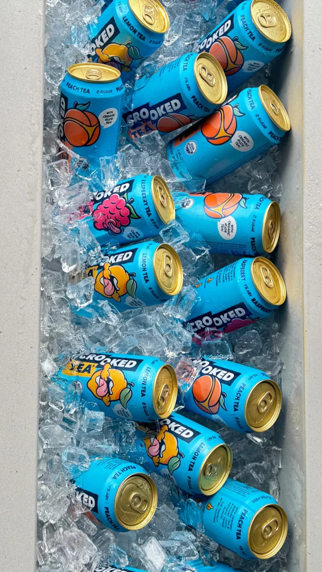catch one while you can… 🫨🫦🍻☀️🧊
•
•
•
#CrookedTea #DrinkCrookedTea  #Tongue #BrewedRude #DrinkCrooked #Cheeks #Peach #Lemon #Rude #BoldRudeBrewed
#Explore #Explorepage #Instagood #Raspberry #Ras #Summer #CoolerPicks #Summer25