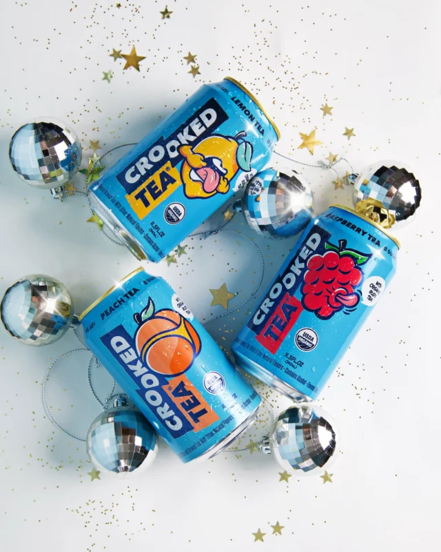 Not drinking real organic tea yet? …..New year, new leaf. 😌
•
•
•
#CrookedTea #DrinkCrookedTea  #Tongue #BrewedRude #DrinkCrooked #Cheeks #Peach #Lemon #Rude #BoldRudeBrewed
#Explore #Explorepage #Instagood #Raspberry #Ras #NYE #NewYear #2026