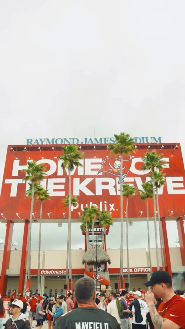 Proud of our Bucs!! Season may be over, but the thirst lives on at Raymond James. 🏴‍☠️
@buccaneers @rjstadium